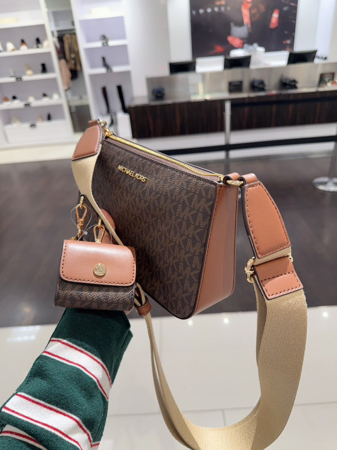 🌸🇺🇸 美國直送 Michael Kors 斜挎三合一 | 預訂 落單後約3月中至尾(受過年假期影響,貨期稍微延長)