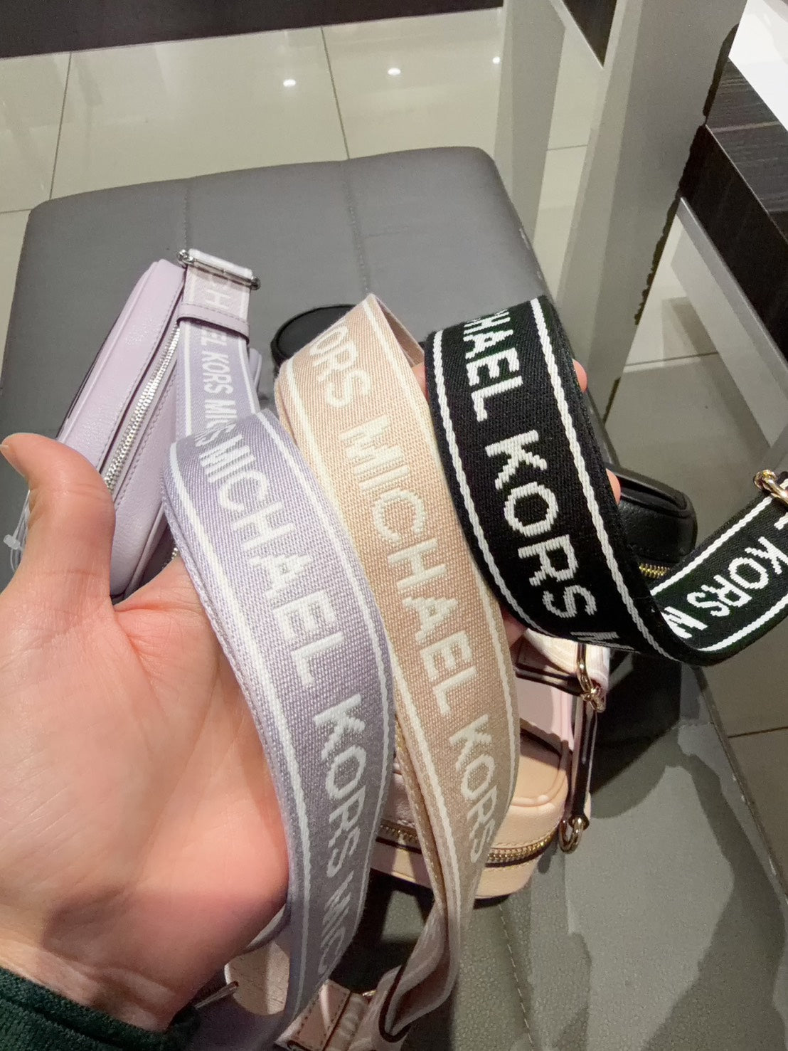 🌸🇺🇸 美國直送 Michael Kors 斜挎三合一 | 預訂 落單後約3月中至尾(受過年假期影響,貨期稍微延長)