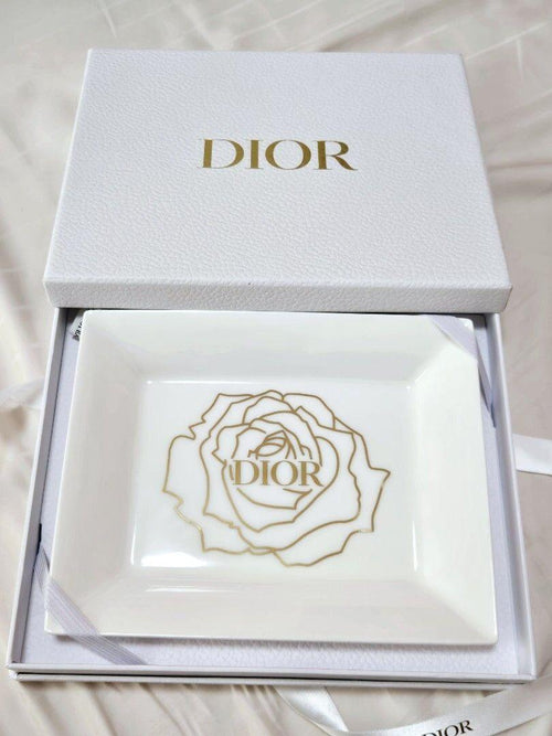 【24小時網站自助下單】現貨🌸品牌方正品正貨 CHRISTIAN DIOR 白玫瑰陶瓷盤子(有盒) | 落單後約5-7個工作天寄出 娉婷貿易公司 Exquisite Beauty Trading Company