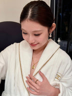 【24小時網站自助下單】🌸💯Chanel 專櫃贈品山茶花掛飾改裝耳環 100%正品改裝 | 預訂約4-6星期