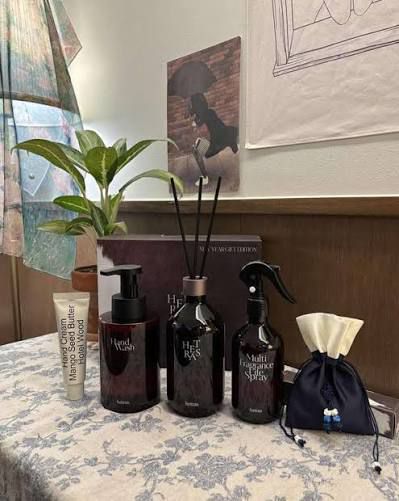 小量現貨🌸HETRAS NEW YEAR GIFT EDITION🧧🐴 5件組絲巾禮盒包 | 落單後約3-5個工作天寄出