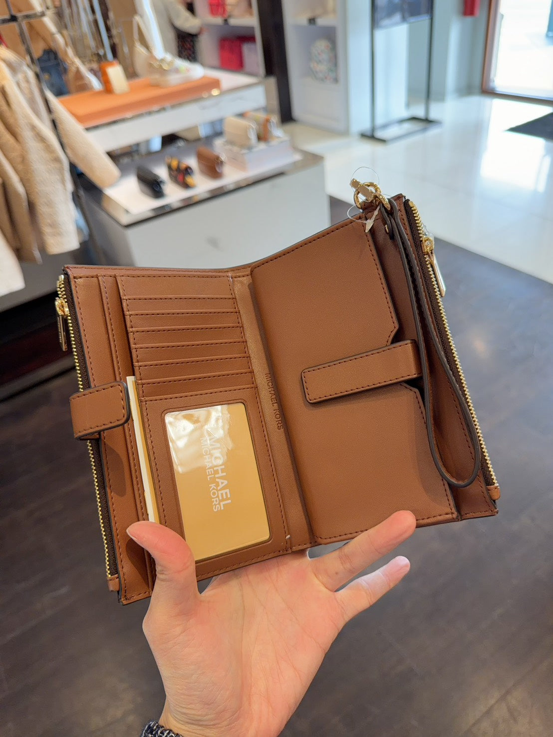 【24小時網站自助下單】2026年3月9日截 售完即止【不設現貨】🌸🇺🇸 美國代購 Michael Kors | 預訂 落單後約4月尾至5月初