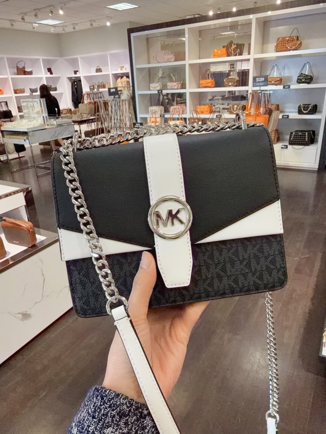 【24小時網站自助下單】2026年3月9日截 售完即止【不設現貨】🌸🇺🇸 美國代購 Michael Kors | 預訂 落單後約4月尾至5月初