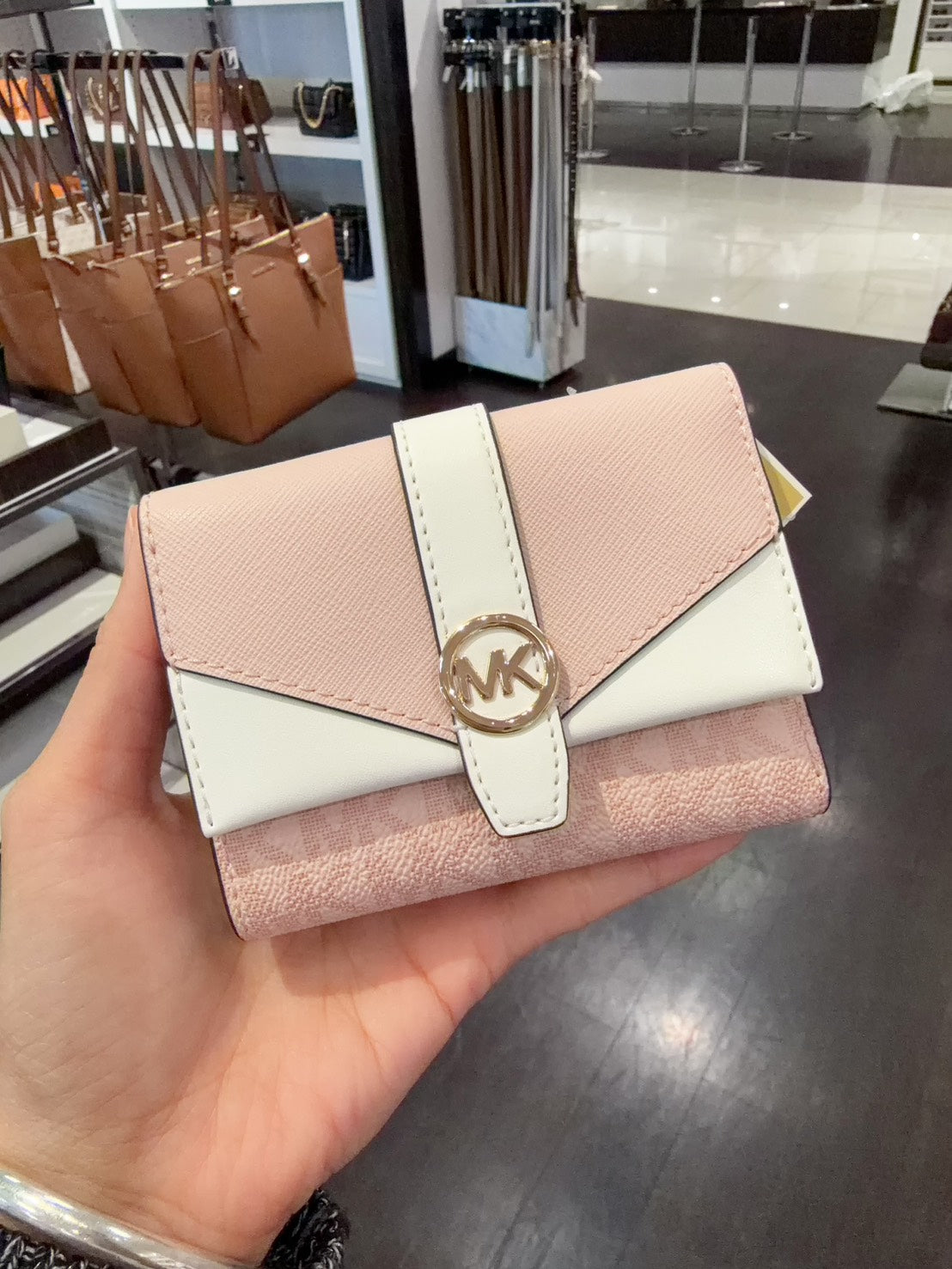 【24小時網站自助下單】2026年3月9日截 售完即止【不設現貨】🌸🇺🇸 美國代購 Michael Kors | 預訂 落單後約4月尾至5月初