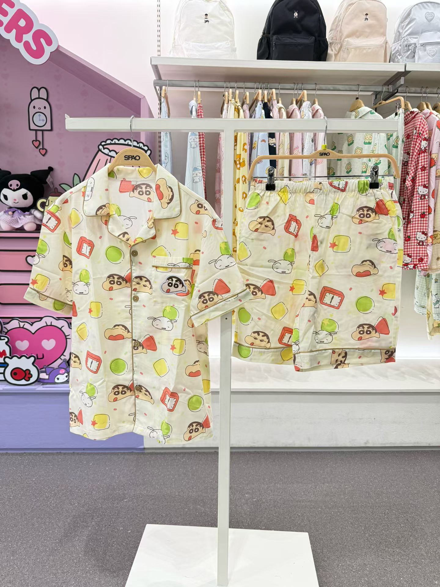 【24小時網站自助下單】2026年3月30日截🌸💛2026年最新上市🆕💛熱賣商品 SPAO x 蠟筆小新 聯名 短䄂睡衣套裝😍‼️韓國免稅店齊碼現貨‼️ | 預訂約3-4星期(自行備註顏色及尺寸)