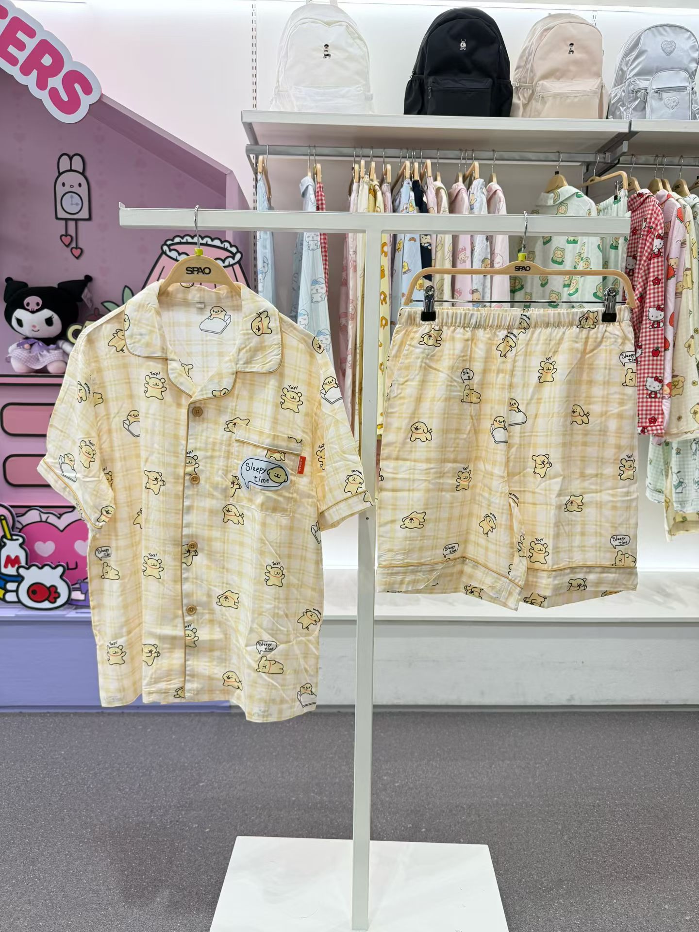 【24小時網站自助下單】2026年3月30日截🌸💛2026年最新上市🆕💛熱賣商品 SPAO x 線條小狗 聯名 短䄂睡衣套裝😍‼️韓國免稅店齊碼現貨‼️ | 預訂約3-4星期(自行備註顏色及尺寸)