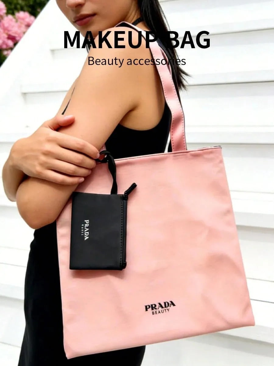 【24小時網站自助下單】2026年3月16日截🌸Prada Beauty 稀有贈品粉黑色雙面帆布購物袋連小收納袋 | 預訂約5月初至中