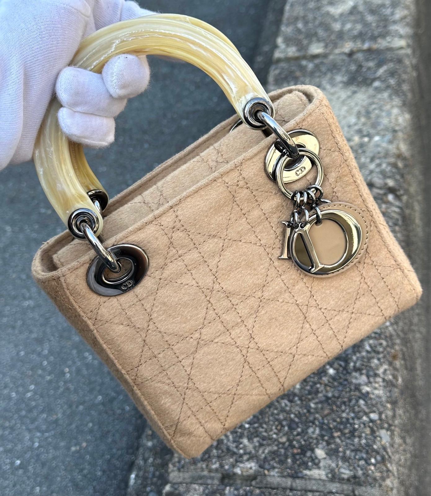 【24小時網站自助下單】🌸日本中古品代購 DIOR奶茶色羊絨*米色柄三格銀扣小戴妃 | 預訂約2-3星期