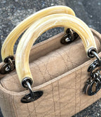 【24小時網站自助下單】🌸日本中古品代購 DIOR奶茶色羊絨*米色柄三格銀扣小戴妃 | 預訂約2-3星期