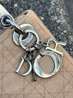 【24小時網站自助下單】🌸日本中古品代購 DIOR奶茶色羊絨*米色柄三格銀扣小戴妃 | 預訂約2-3星期