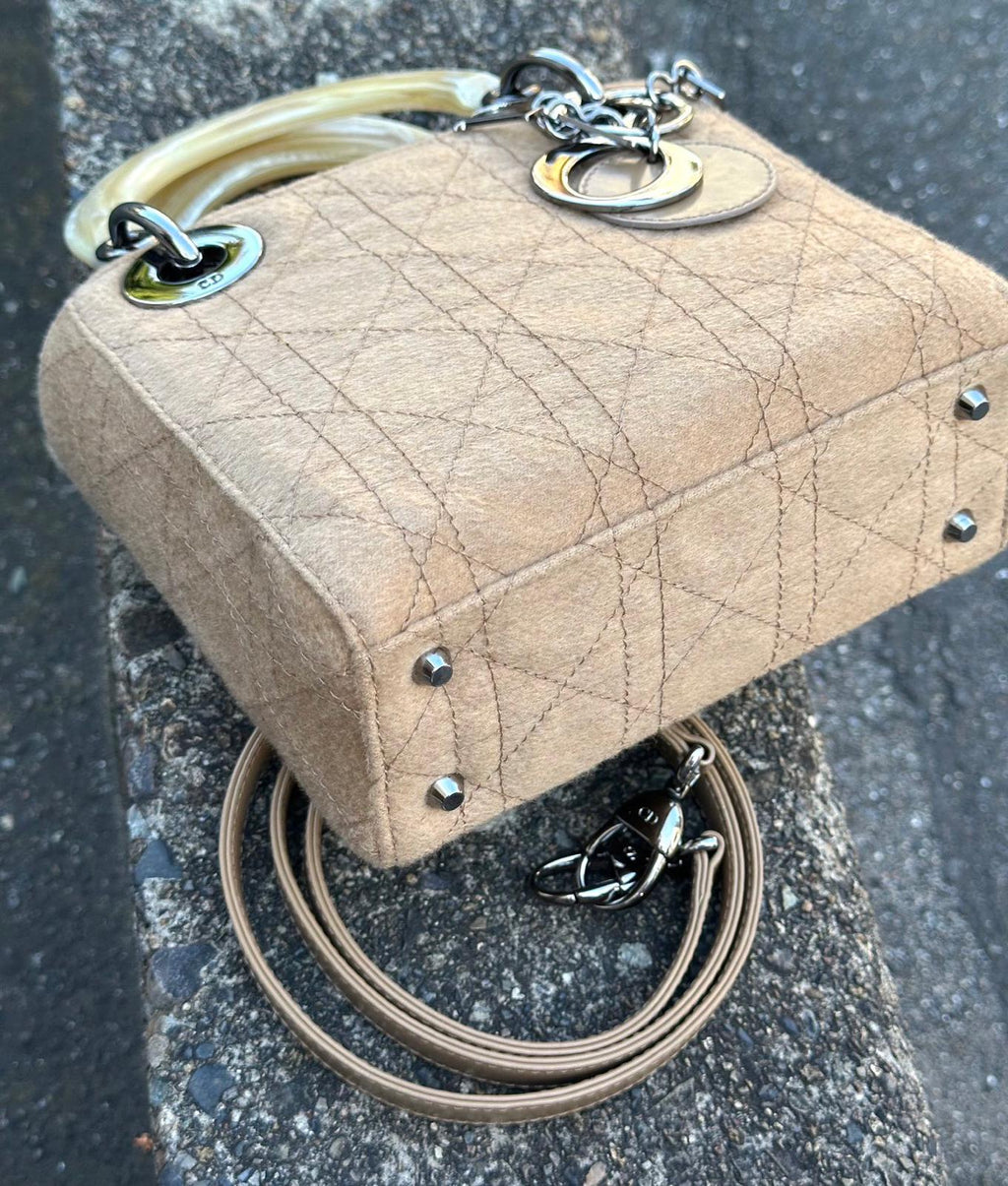 【24小時網站自助下單】🌸日本中古品代購 DIOR奶茶色羊絨*米色柄三格銀扣小戴妃 | 預訂約2-3星期