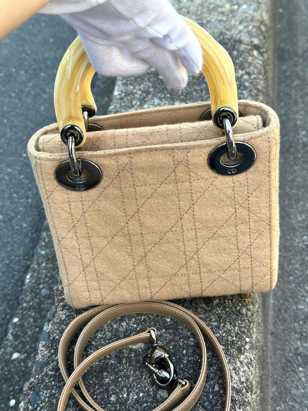 【24小時網站自助下單】🌸日本中古品代購 DIOR奶茶色羊絨*米色柄三格銀扣小戴妃 | 預訂約2-3星期