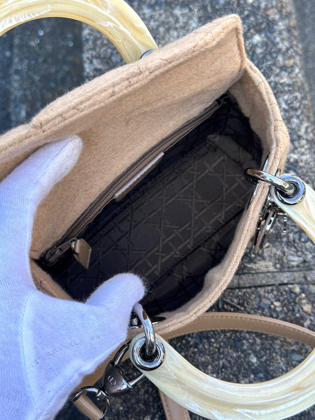 【24小時網站自助下單】🌸日本中古品代購 DIOR奶茶色羊絨*米色柄三格銀扣小戴妃 | 預訂約2-3星期