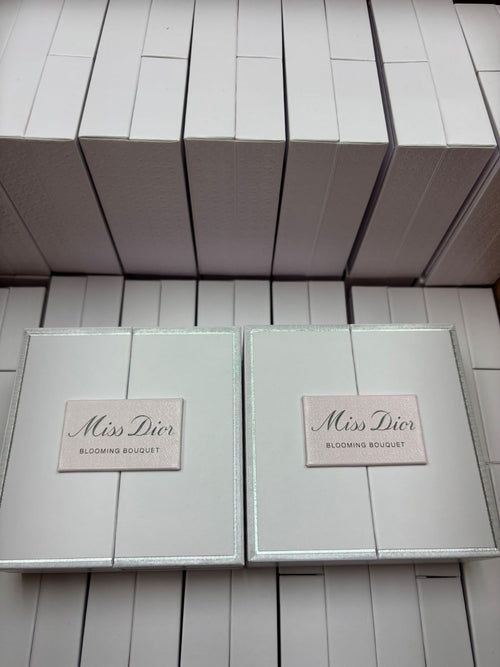 【24小時網站自助下單】現貨🌸DIOR # Miss Dior花漾甜心香水套盒 花漾甜心EDT 5ml+身體乳20ml | 落單後約5-7個工作天寄出 娉婷貿易公司 Exquisite Beauty Trading Company
