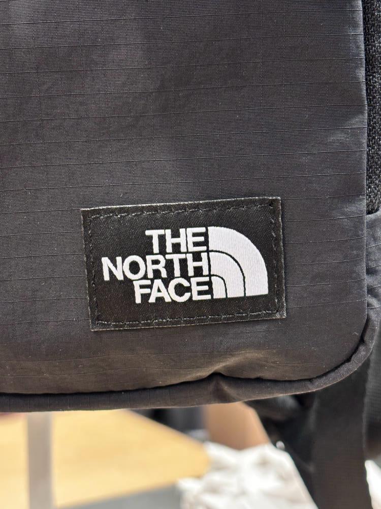 【24小時網站自助下單】售完即止🌸韓國代購🇰🇷The North Face W'S BREEZE BACKPACK 新版 | 預訂約2-3星期 娉婷貿易公司 Exquisite Beauty Trading Company