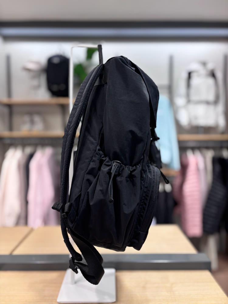 【24小時網站自助下單】售完即止🌸韓國代購🇰🇷The North Face W'S BREEZE BACKPACK 新版 | 預訂約2-3星期 娉婷貿易公司 Exquisite Beauty Trading Company