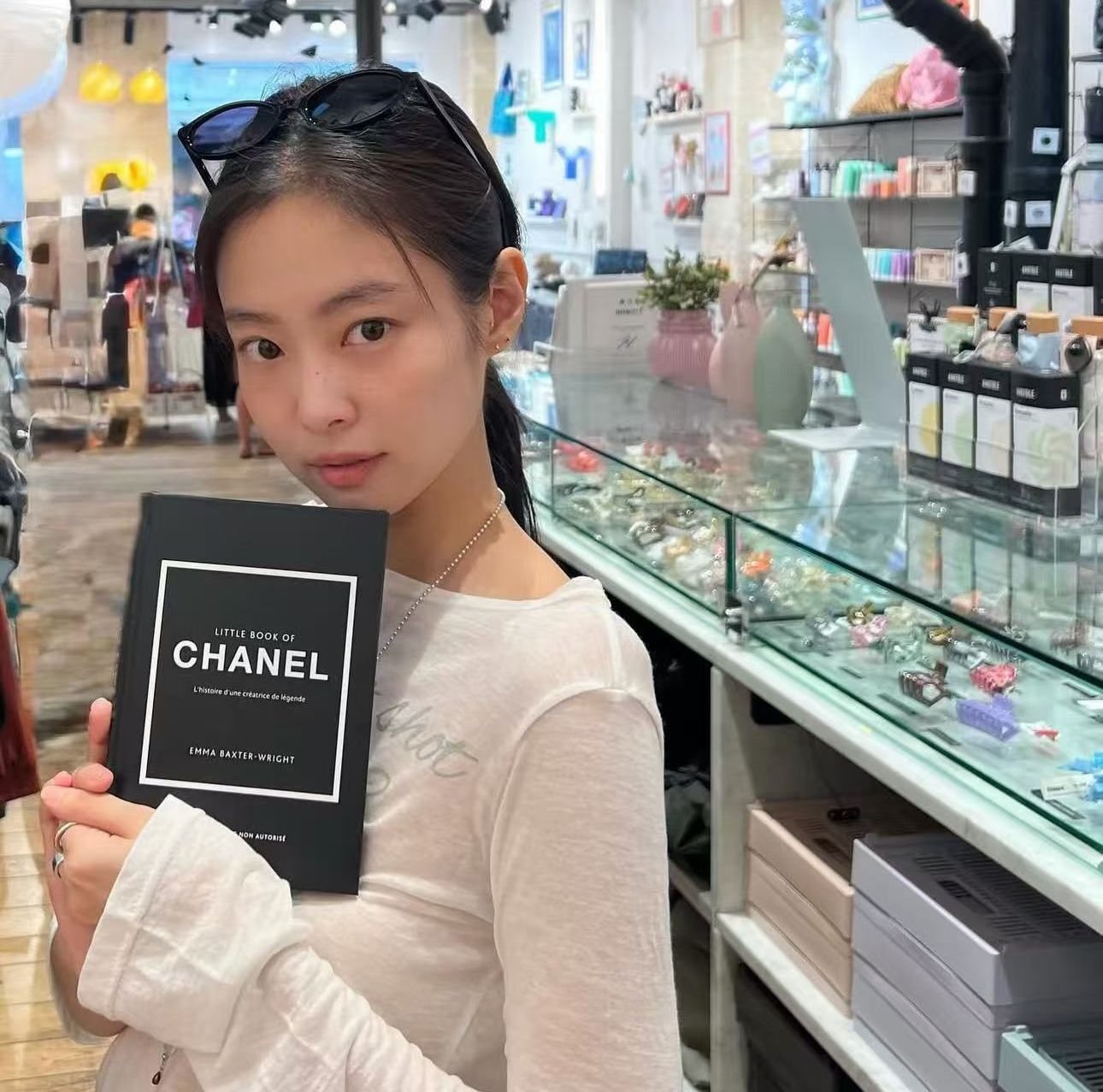 【24小時網站自助下單】🌸韓國代購🇰🇷Jennie同款gilaarchive印花長袖打底衫 | 預訂約2-3星期 娉婷貿易公司 Exquisite Beauty Trading Company