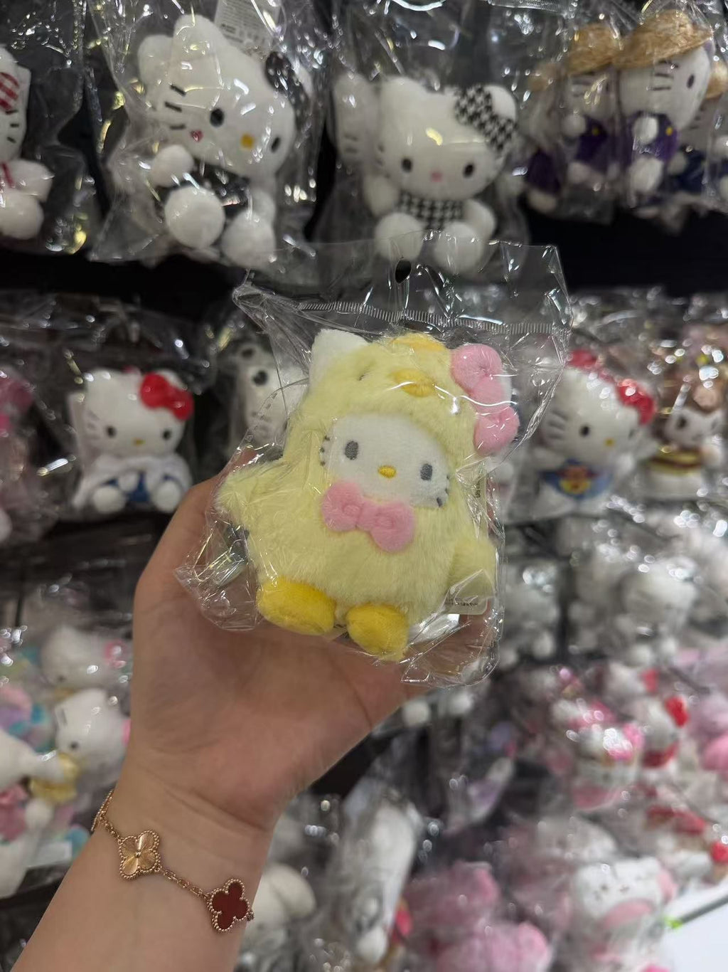 【24小時網站自助下單】🌸韓國代購 🇰🇷Hello Kitty 掛件 | 預訂約2-3星期(whatsapp send款式訂貨)