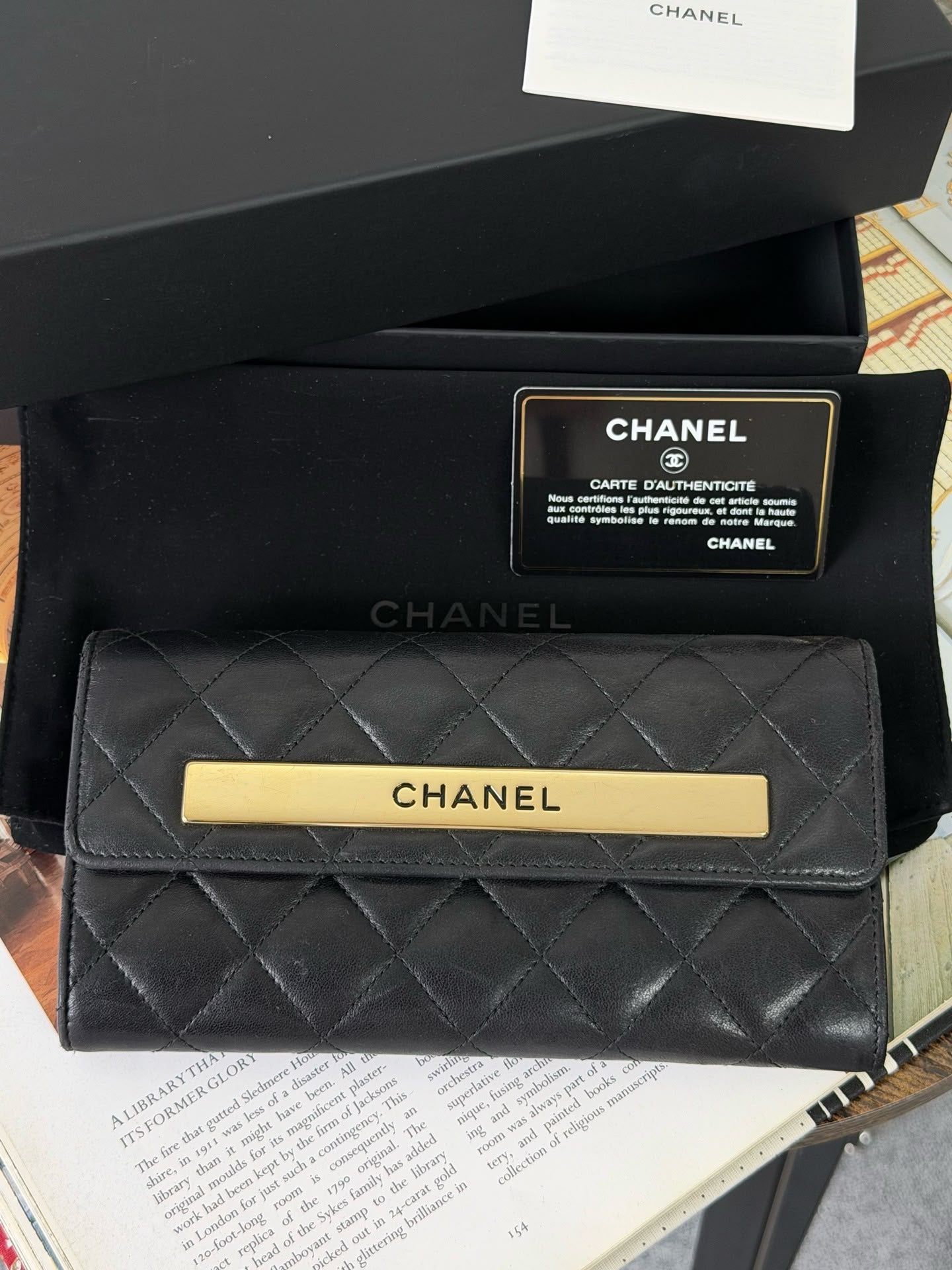 【24小時網站自助下單】🌸日本中古品代購 Chanel菱格大logo錢包 ➕標➕卡➕袋➕盒➕冊 24開 送改造配件 | 預訂約2-3星期