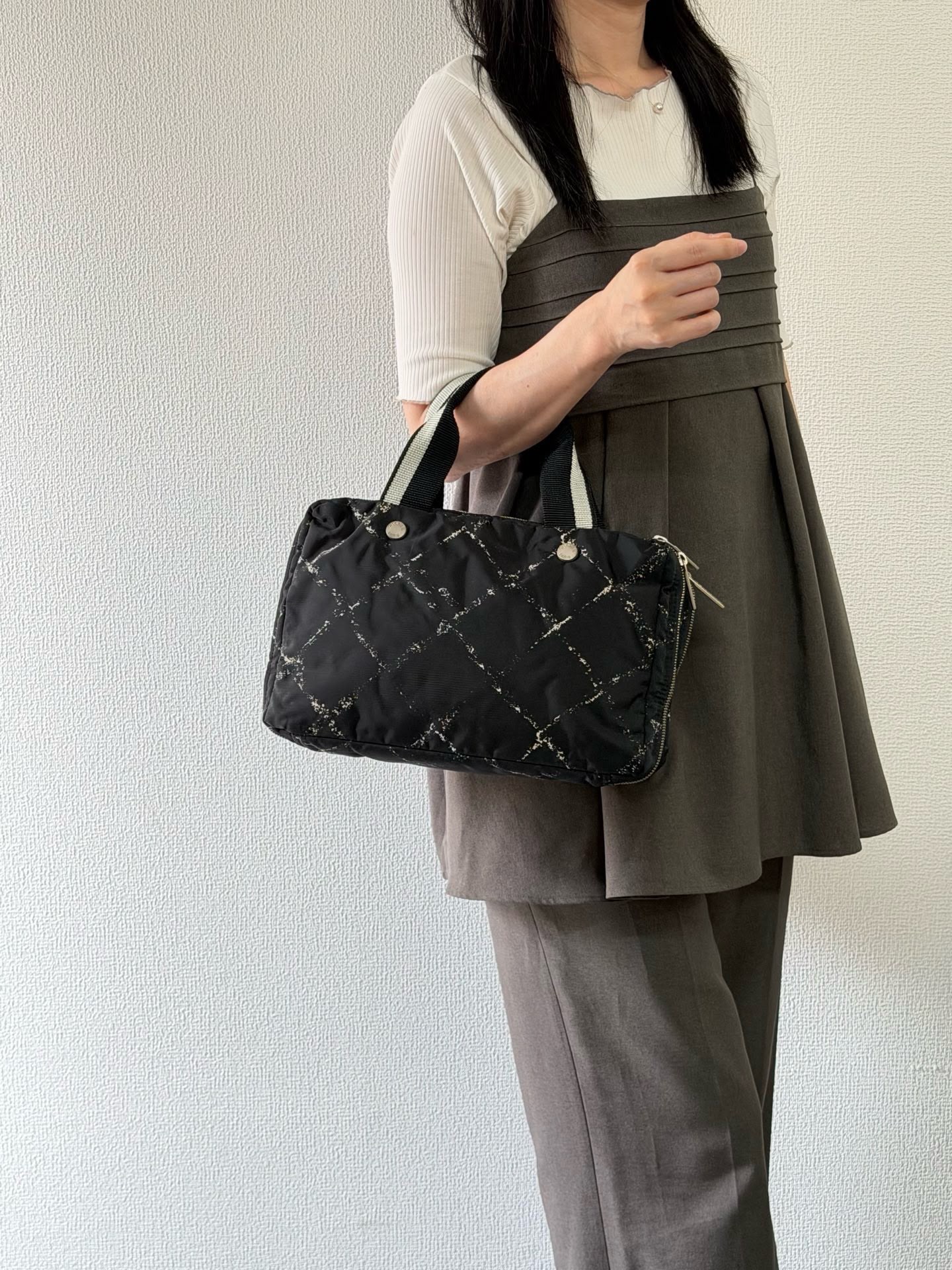 【24小時網站自助下單】🌸日本中古品代購 Chanel布面冰格格紋托特包 ➕標 5開 | 預訂約2-3星期