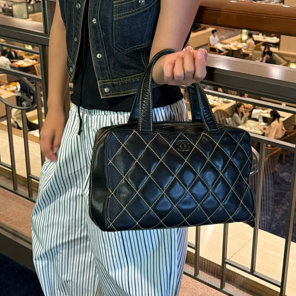 【24小時網站自助下單】🌸日本中古品代購 CHANEL 香奈兒黑色牛皮外縫線波士頓手提包大號托特包 做舊五金 有標無卡6開 | 預訂約2-3星期