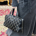 【24小時網站自助下單】🌸日本中古品代購 CHANEL 香奈兒黑色牛皮外縫線波士頓手提包大號托特包 做舊五金 有標無卡6開 | 預訂約2-3星期