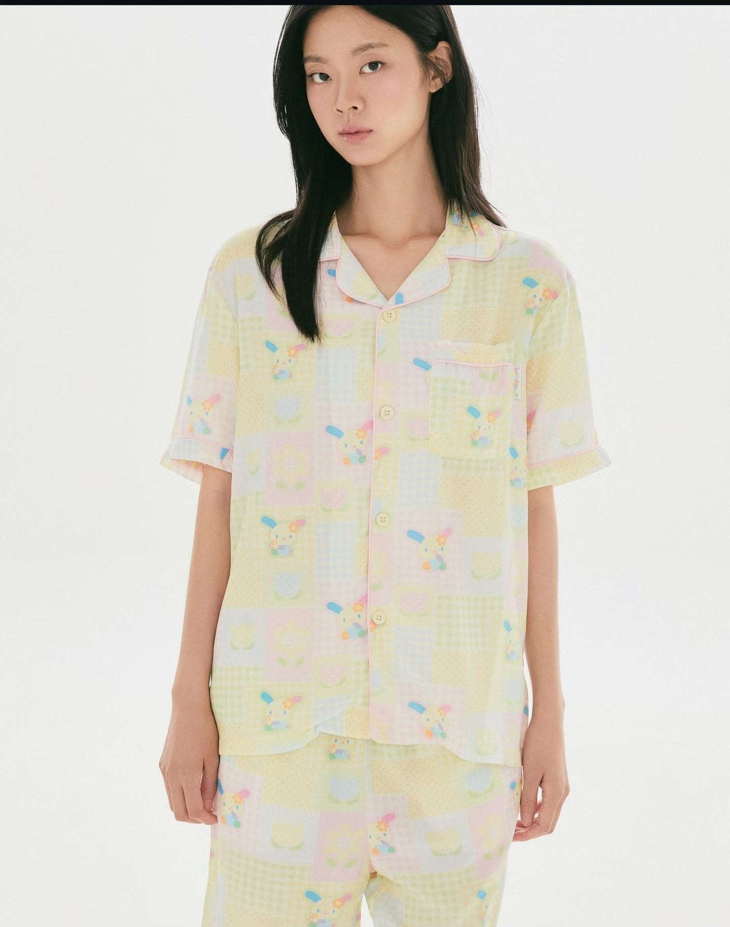 【24小時網站自助下單】2026年7月4日截🌸usahana兔兔🐰都有好多粉絲呀😍SPAO x Sanrio 限量版 usahana 短䄂睡衣套裝😍 ‼️留意免稅店庫存只有Size S / M‼️ | 預訂約3-4星期