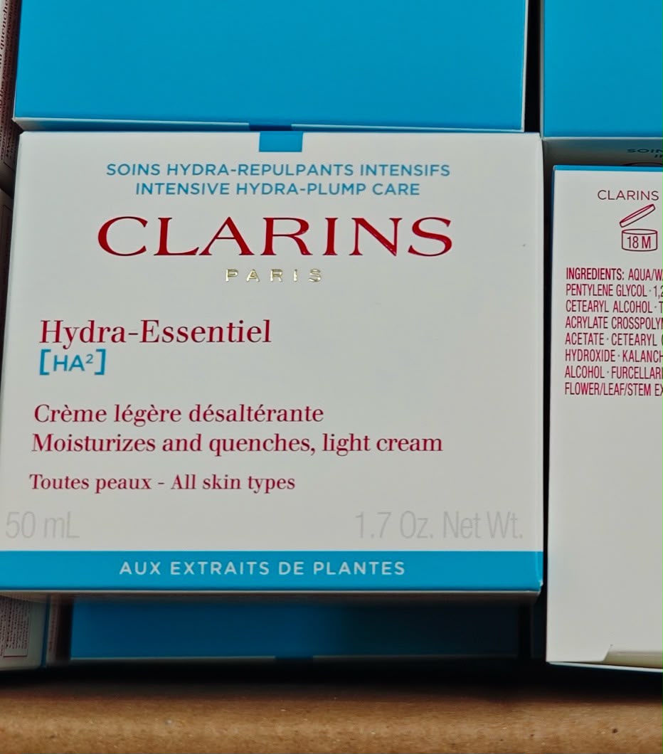 【24小時網站自助下單】 🌸免稅正品 新版 Clarins 嬌韻詩恆潤奇蹟保濕面霜50ml (適合所有皮膚)空氣面霜light cream 50ml | 預訂約1-2星期