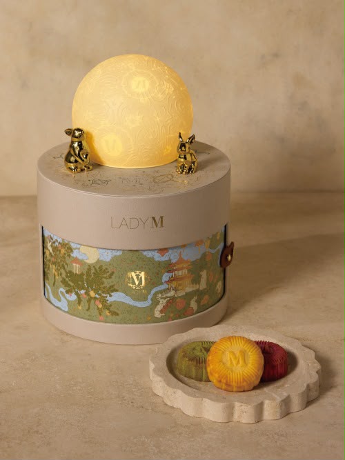 【24小時網站自助下單】🌸2026 Lady M 星⭐夜幻境🪐投影月餅🥮禮盒 六件裝 | 預訂約8月中至尾派卷 娉婷貿易公司 Exquisite Beauty Trading Company