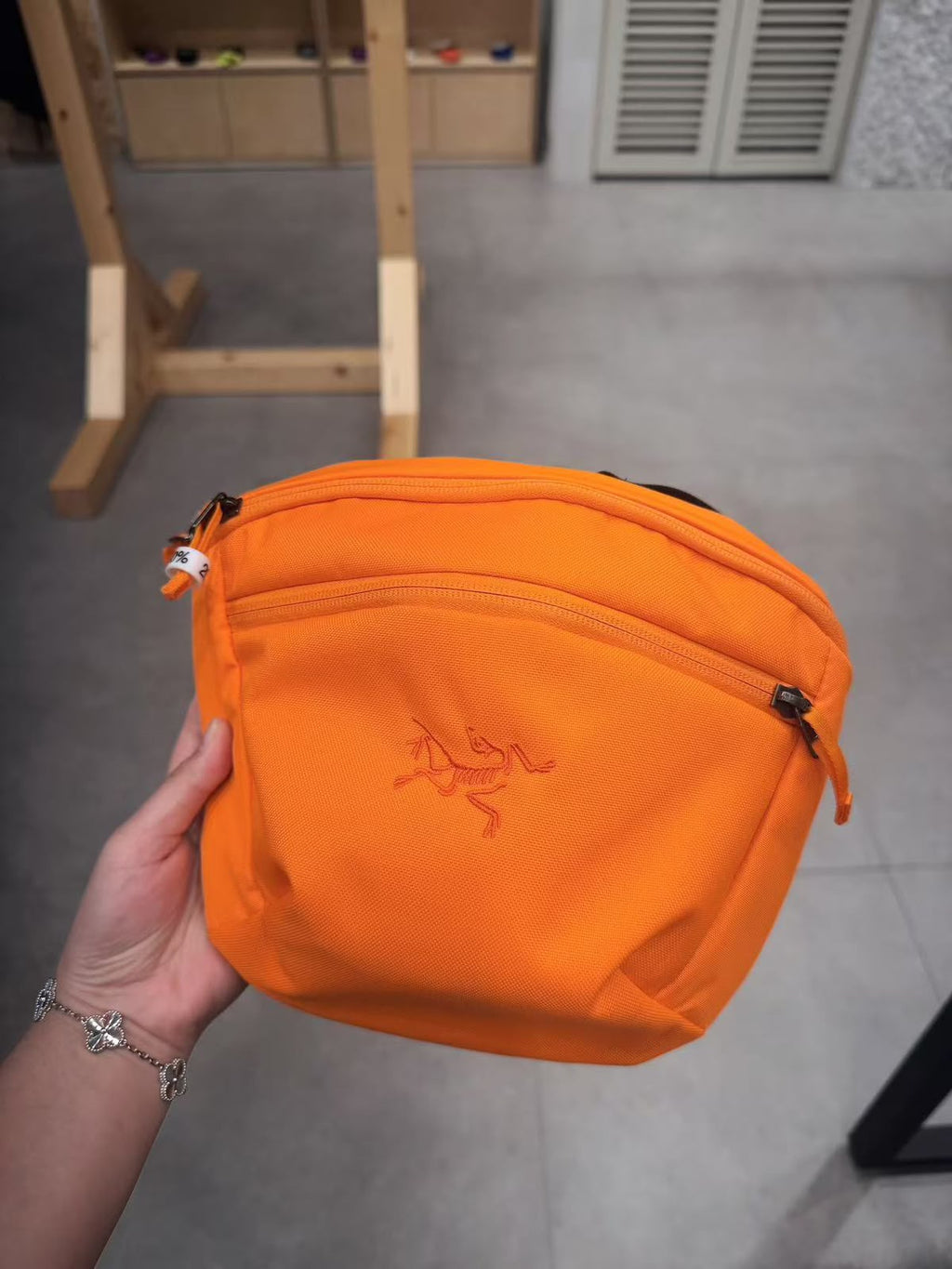 【24小時網站自助下單】🌸韓國代購 🇰🇷Arc'teryx MANTIS 2腰包 可斜孭 | 預訂約2-3星期(Whatsapp來圖訂貨) 娉婷貿易公司 Exquisite Beauty Trading Company