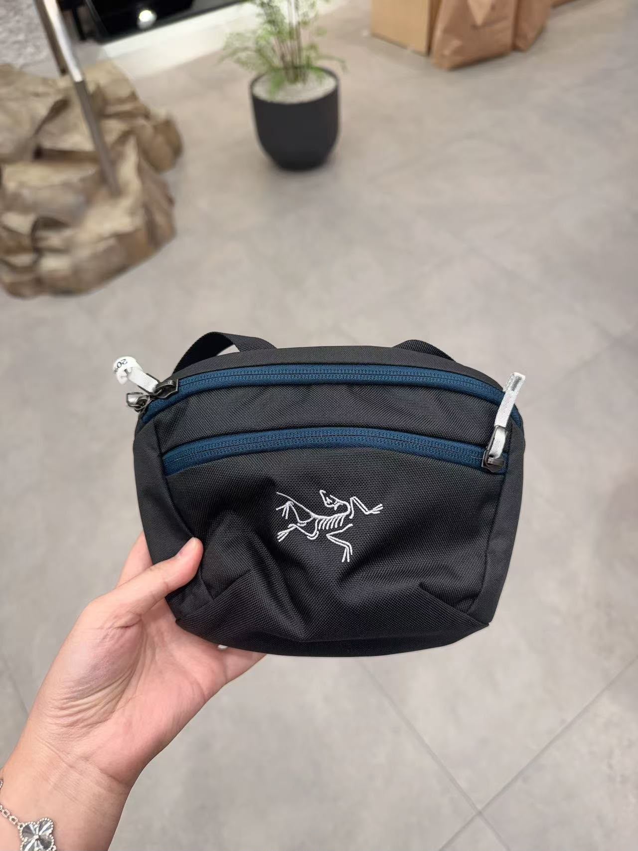 【24小時網站自助下單】🌸韓國代購 🇰🇷Arc'teryx MANTIS 1腰包 可斜孭 | 預訂約2-3星期 娉婷貿易公司 Exquisite Beauty Trading Company