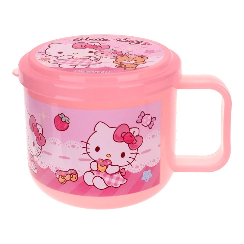 【24小時網站自助下單】2026年8月22日截🌸🌈Sanrio 💯% 正版授權‼️安心使用🫰🟡Sanrio 膠杯連蓋 230ml 🟡 | 預訂約9月初至中 娉婷貿易公司 Exquisite Beauty Trading Company