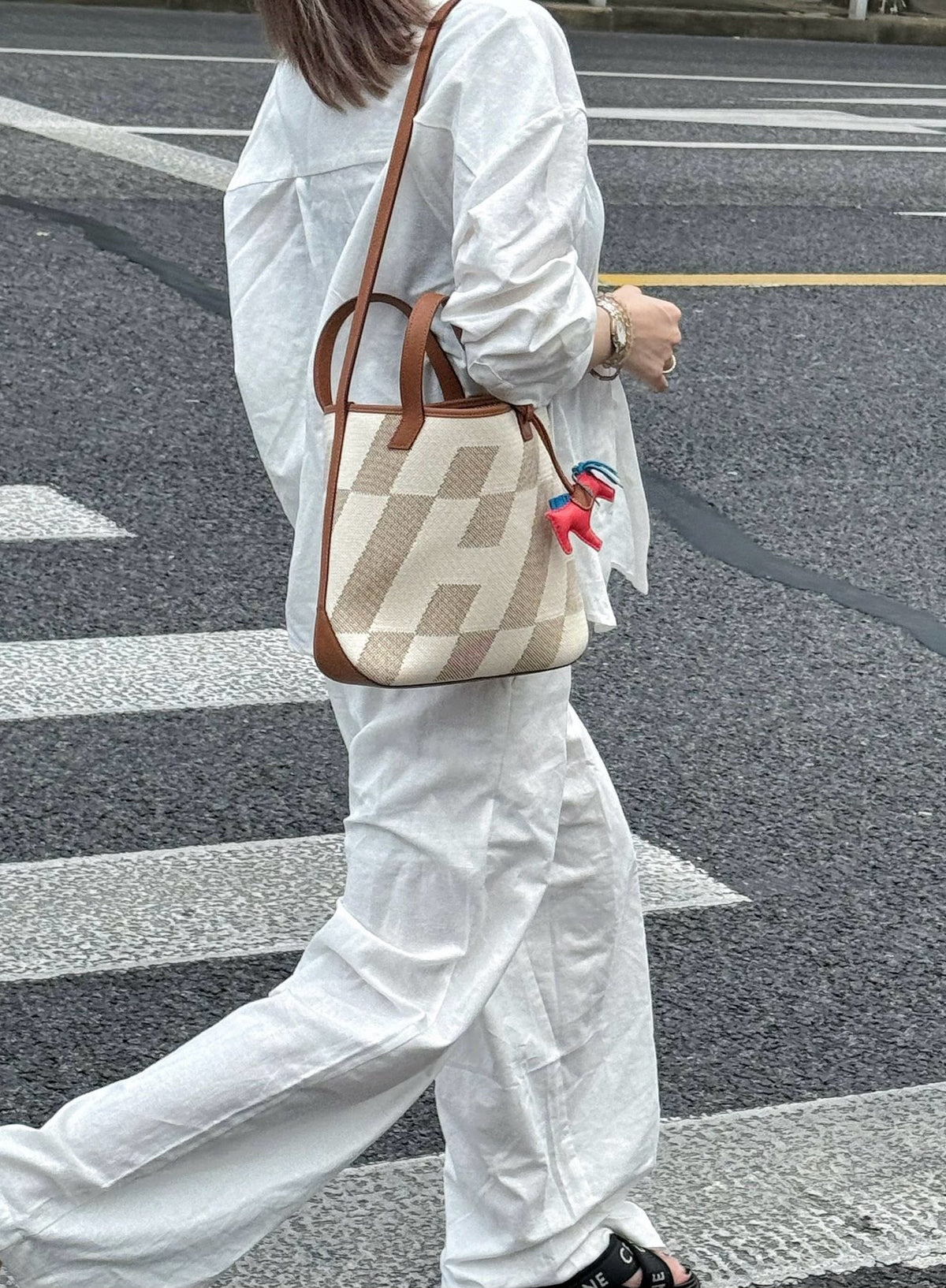【24小時網站自助下單】【日本中古品代購】🌸愛馬仕BIAIS27金棕格紋拼色帆布水桶包 | 預訂約2-3星期 娉婷貿易公司 Exquisite Beauty Trading Company
