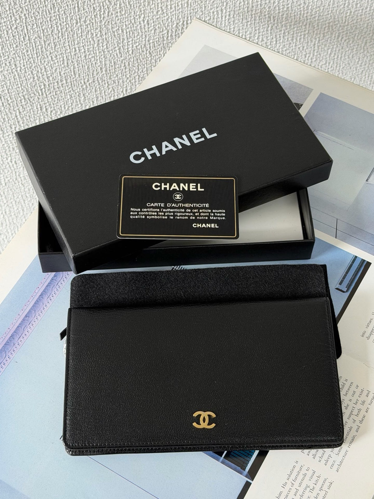 【24小時網站自助下單】【日本中古品代購】🌸Chanel黑金錢包 ➕標➕卡➕保存布➕盒 6開 | 預訂約2-3星期 娉婷貿易公司 Exquisite Beauty Trading Company