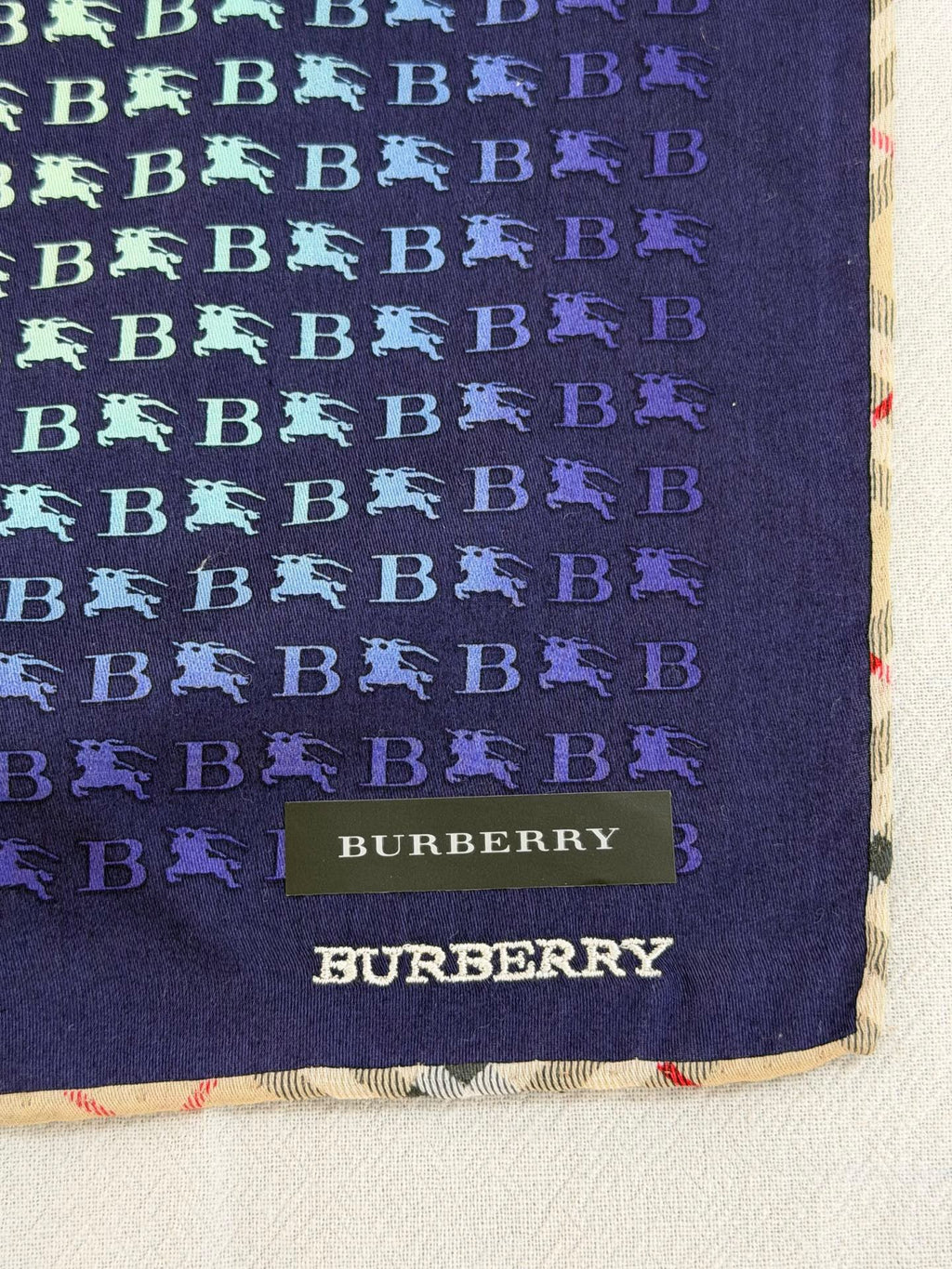 【24小時網站自助下單】【日本中古品代購】🌸Burberry絲巾/手帕 未使用 | 預訂約2-3星期 娉婷貿易公司 Exquisite Beauty Trading Company