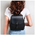 【24小時網站自助下單】2026年9月19日截🌸Kate Spade Adel Medium Flap Backpack in Black Leather Style | 預訂 截單後約4-6星期到 娉婷貿易公司 Exquisite Beauty Trading Company