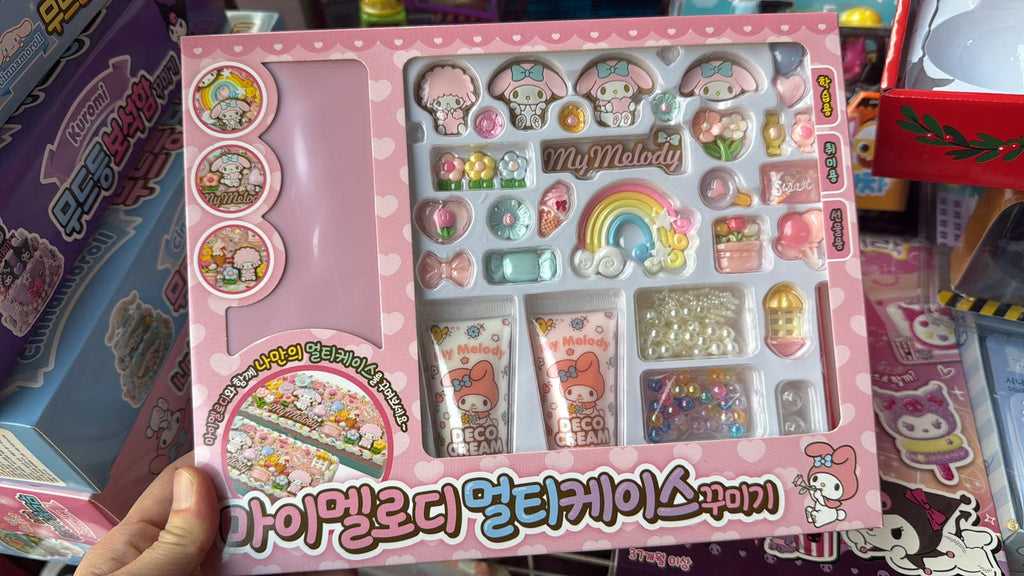 【24小時網站自助下單】2026年9月16日截🌸韓國🇰🇷最受歡迎DIY玩具～又好玩又實用‼️ Sanrio DIY筆盒 | 預訂約2-3星期 娉婷貿易公司 Exquisite Beauty Trading Company
