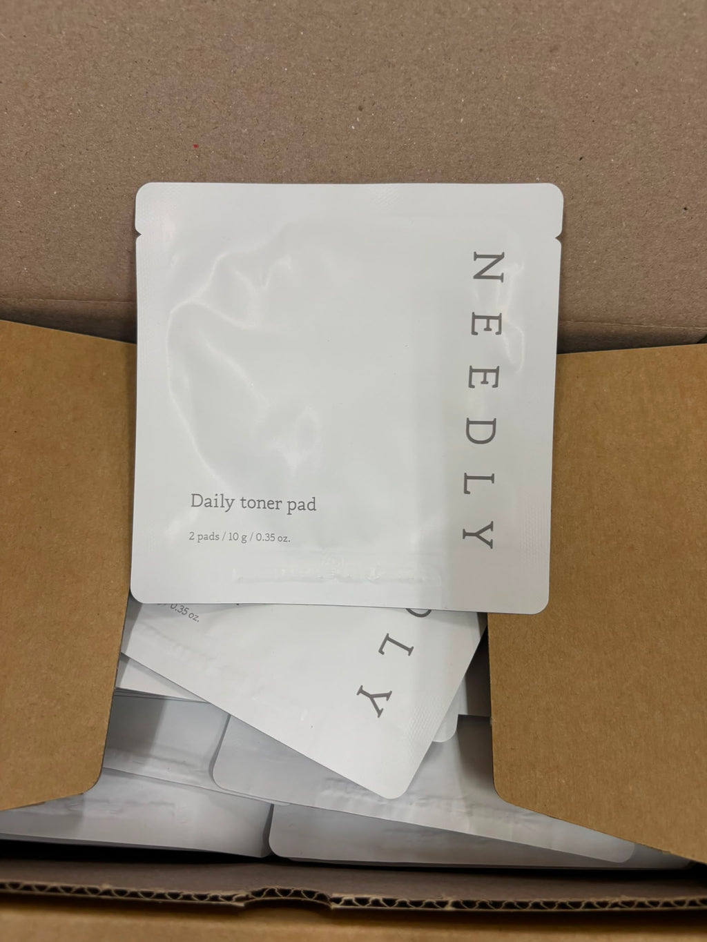 【24小時網站自助下單】現貨🌸韓國 NEEDLY 每日爽膚水棉片 旅行便攜裝 (1包2片) 1套10包 | 落單後約3-5個工作天寄出 娉婷貿易公司 Exquisite Beauty Trading Company