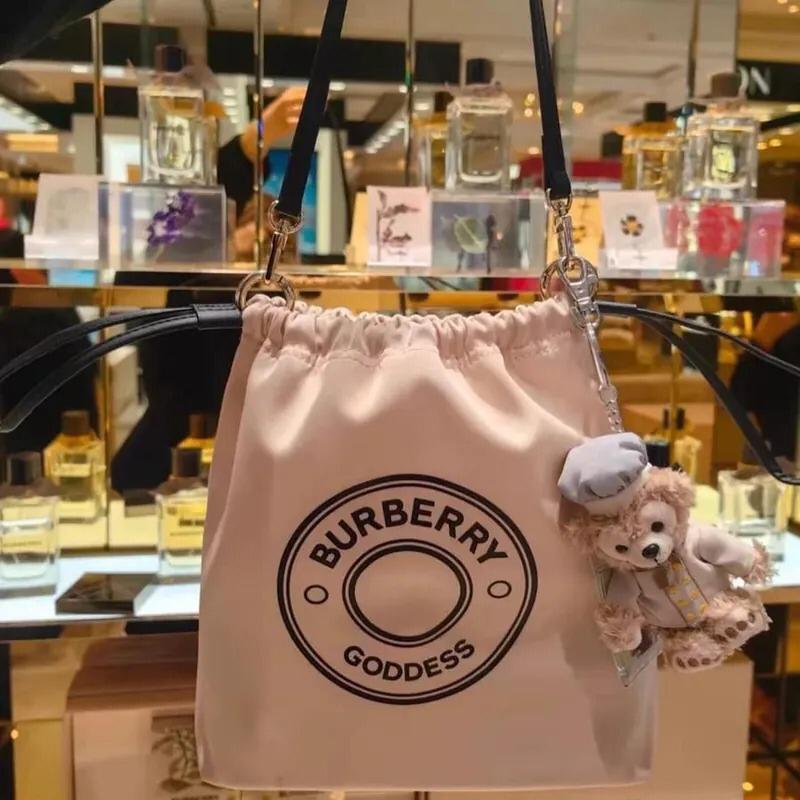 ✅已入倉300個🌸Burberry Goddess色丁袋 (免稅) | 落單後約3-5個工作天寄出