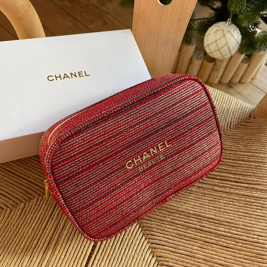 ✅返70個🌸🌲🎅🏽Chanel 聖誕限定化妝袋(專櫃) | 預訂 約11月18日返貨