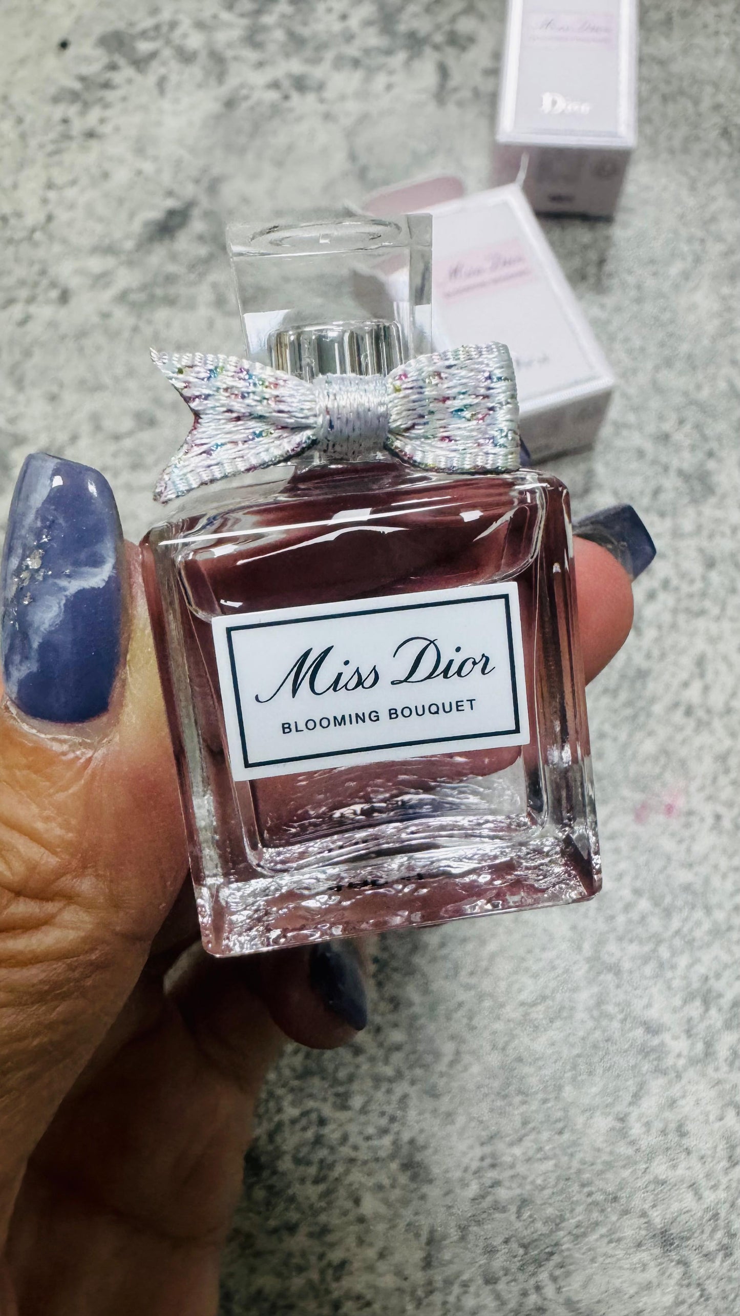 🌸Miss Dior Blooming Bouquet花漾甜心淡香水5ml 有盒(免稅) | 落單後約3-5個工作天寄出