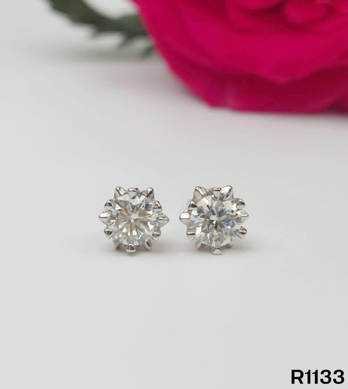 🌸Star Wish Jewellery R1133 S925銀 莫桑鑽耳環 規格50份 送GRA證書✨| 預訂約2星期