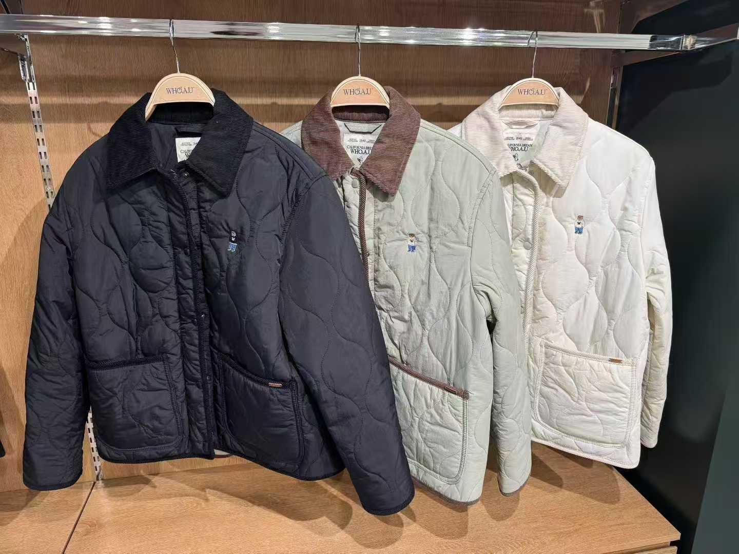 10月21日2300截🌸❤️Who a u 10月團❤️男女著都ok,薄款棉褸 Who a u # WH1228 | 預訂約11月初至中