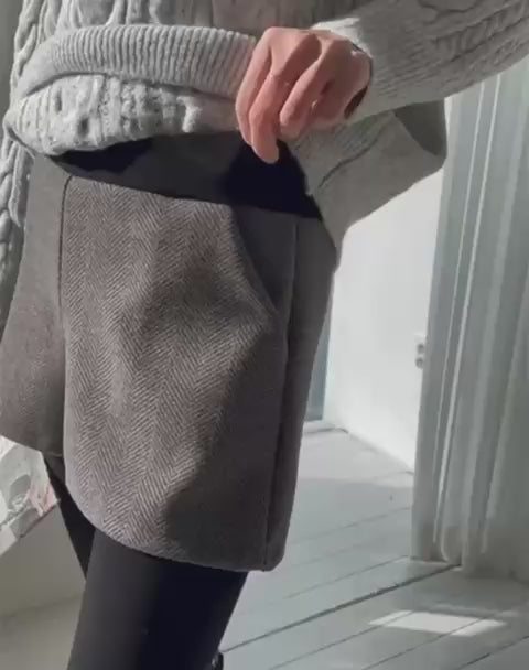 31/10截🌸🆕 New arrivals✨🇰🇷韓國東大門韓國衫 ✨2025年秋冬新款Great fit & quality guaranteed‼️NUSJ3418 헤링본반바지 레깅스 假兩件短褲leggings | 預訂約3-4星期