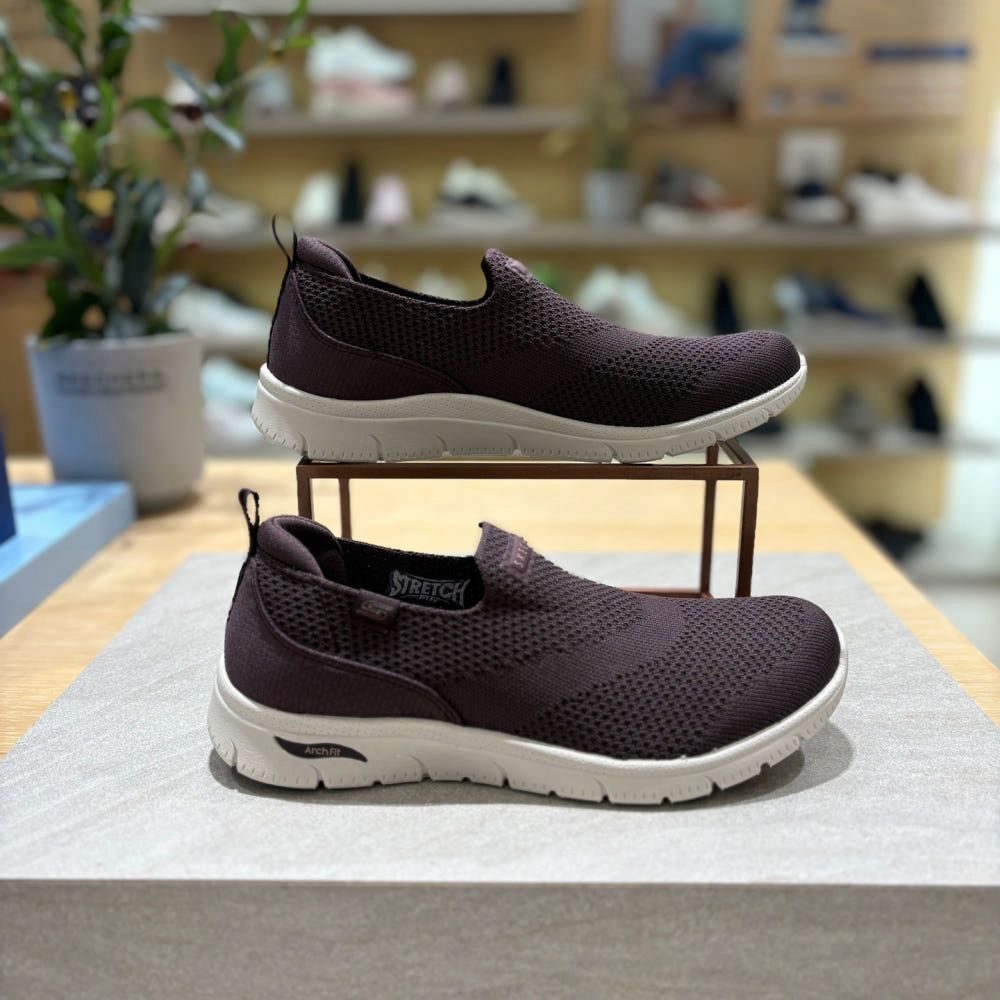 🌸韓國空運✈️🇰🇷Skechers Slip-On Arch Fit Refine 2.0 運動鞋 | 預訂約2-3星期（自行備註顏色及尺寸） 娉婷貿易公司 Exquisite Beauty Trading Company