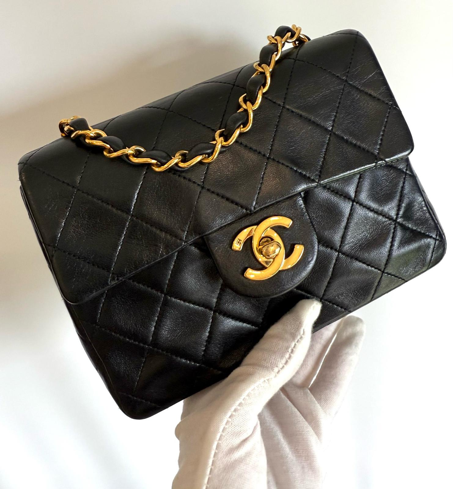 🌸日本中古品代購 CHANEL羊皮黑金CF MINI方胖子鏈條包 | 預訂約2-3星期