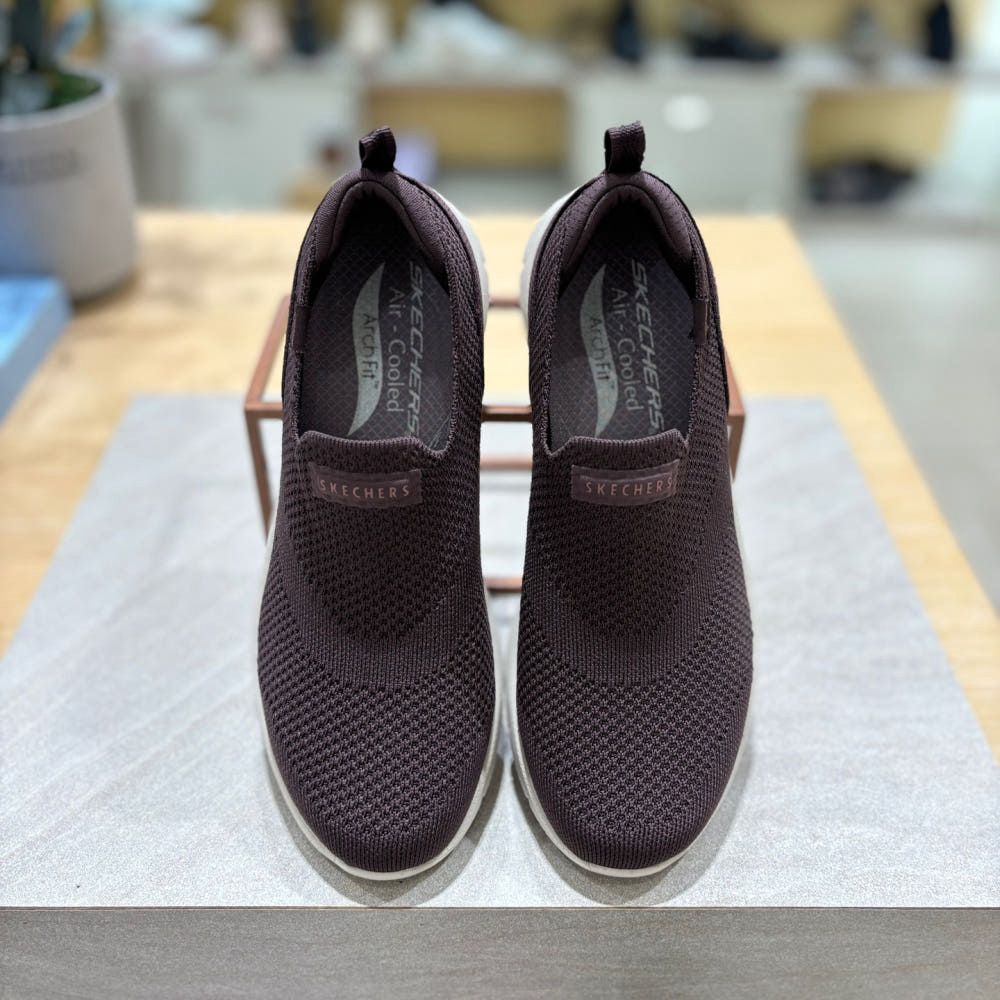🌸韓國空運✈️🇰🇷Skechers Slip-On Arch Fit Refine 2.0 運動鞋 | 預訂約2-3星期（自行備註顏色及尺寸） 娉婷貿易公司 Exquisite Beauty Trading Company