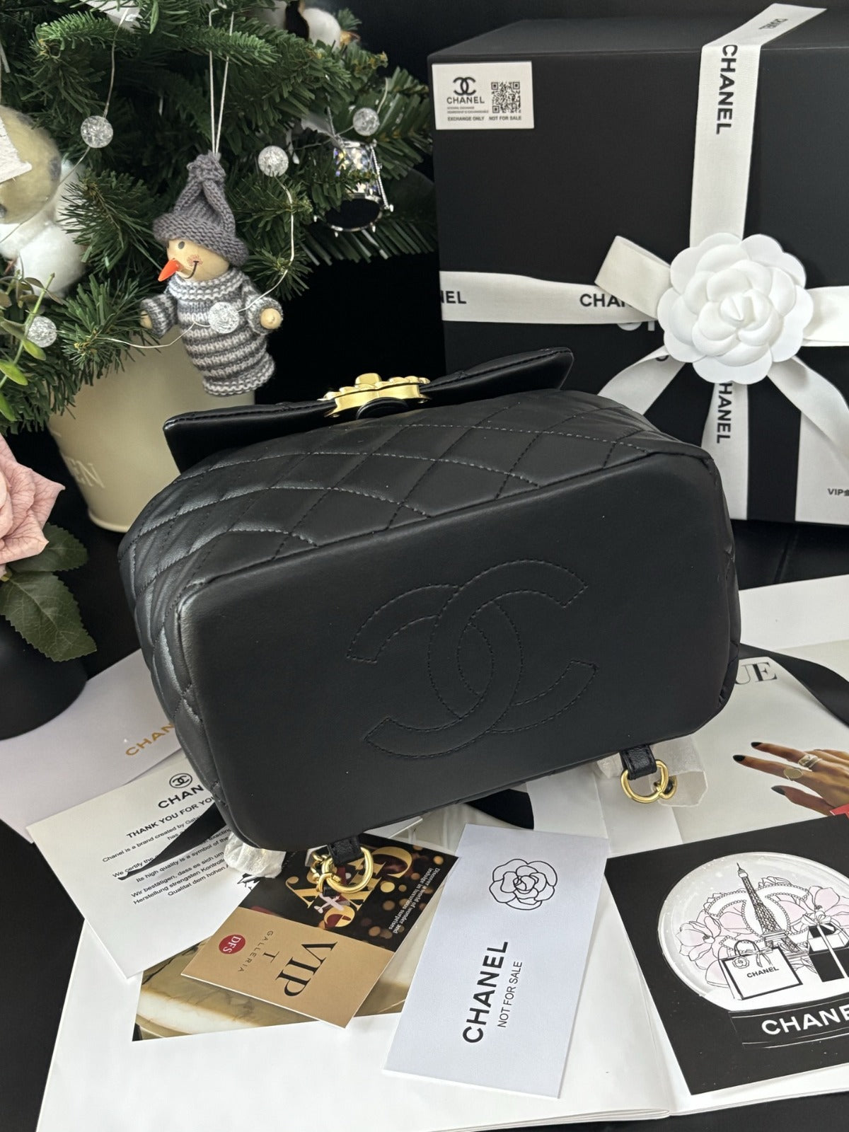 售完即止🌸CHANEL 24P贈禮皮穿金鏈背囊 連禮盒 | 預訂約4-6星期