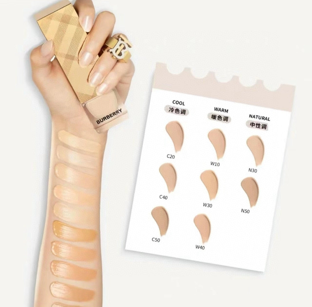 供應商現貨🌸香港專櫃 Burberry巴寶莉鎏金粧前乳BARE GLOW 30ml | 預訂 逢星期一，三返倉執貨 其後約3-5個工作天寄出