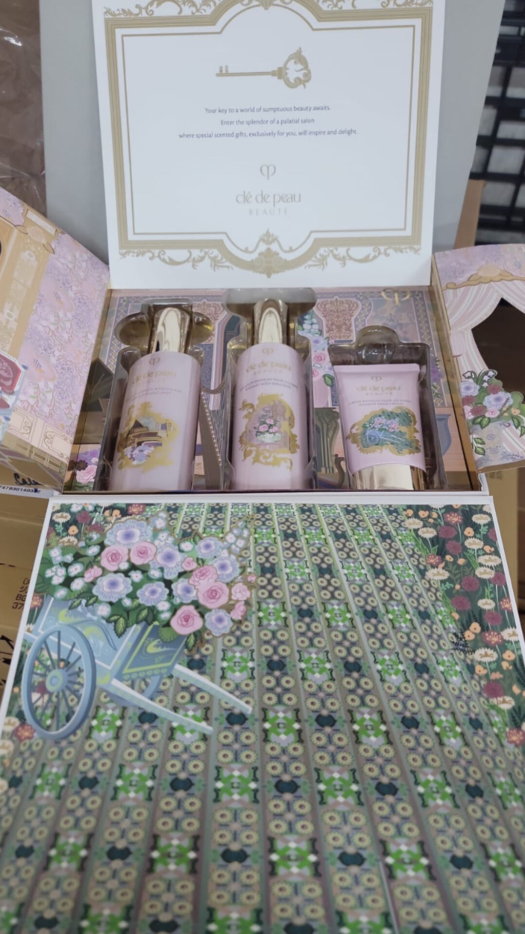 只有十套🌸又有❤️‍🔥快閃優惠❤️‍🔥100%正品正貨*Cdp 2025年日本限量繁花可可禮盒三件套* | 預訂約2星期